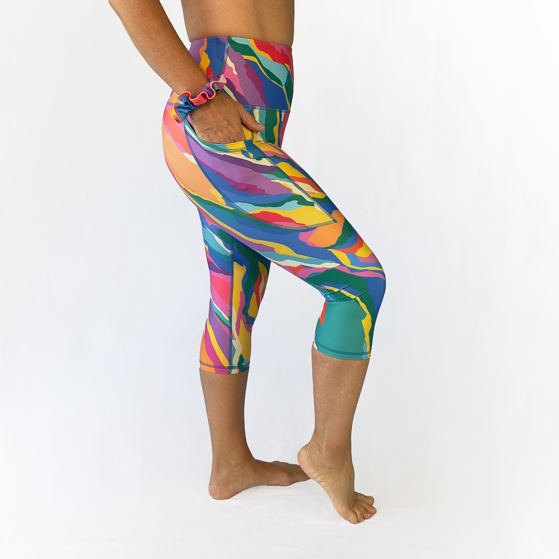High Waisted Leggings With Pocket in Rainbow - 3/4 length – Art2Go