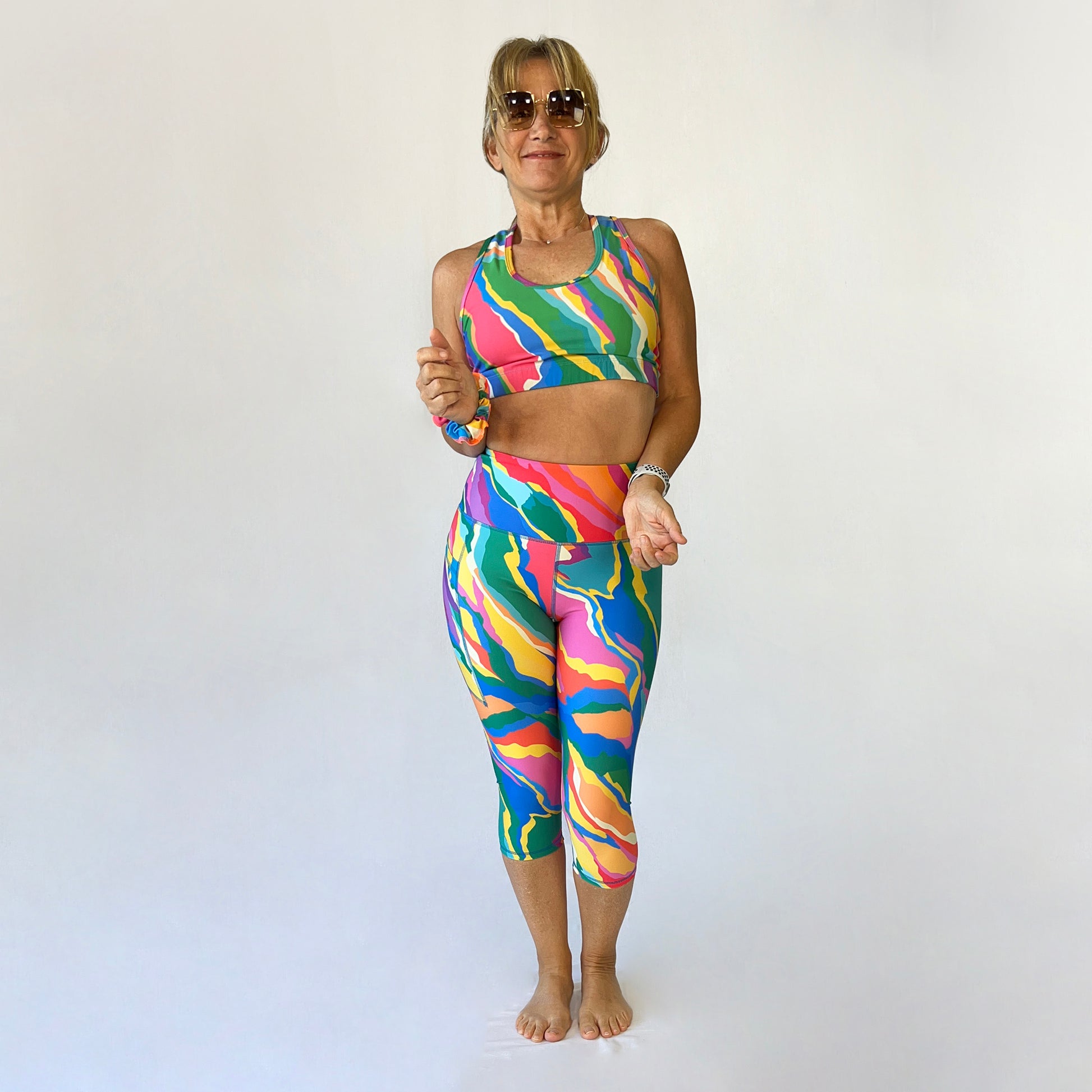 Art2Go 3/4 leggings Rainbow by Monique Baques full body