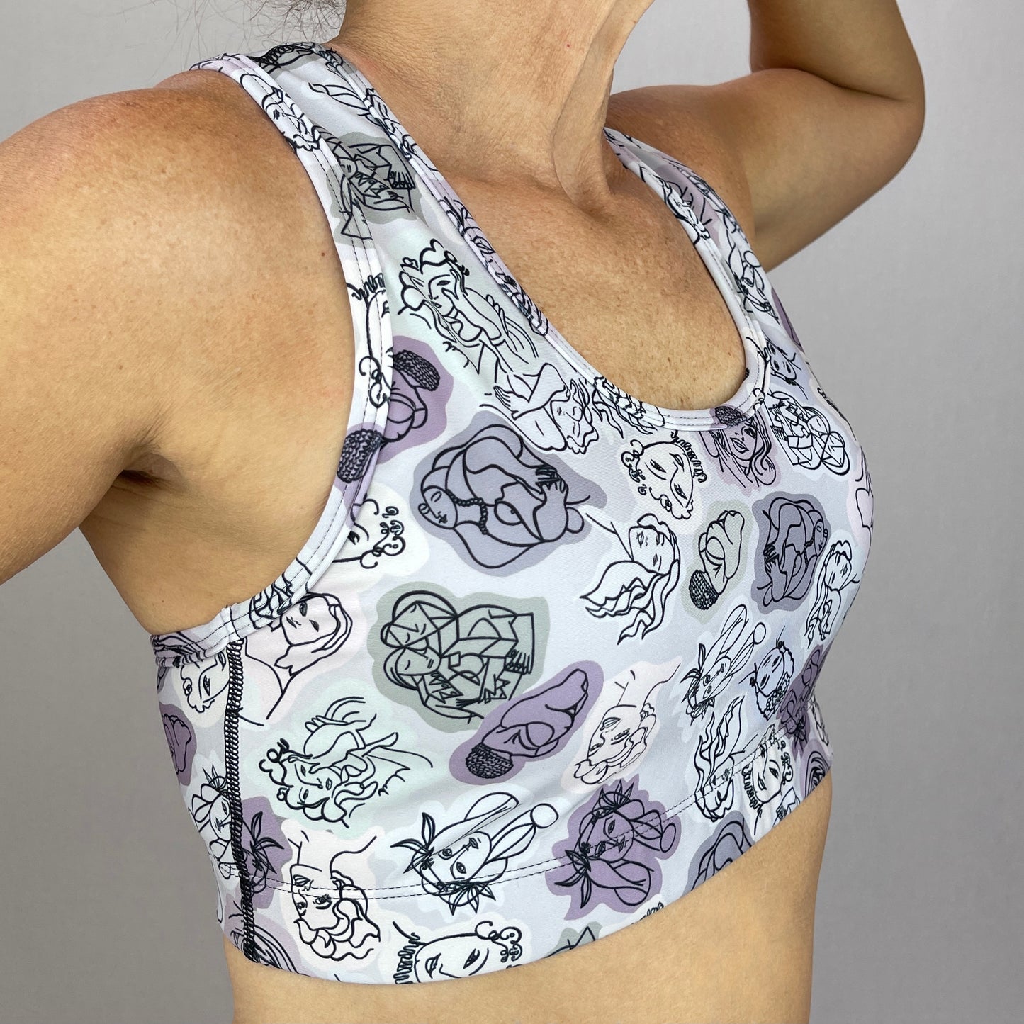 colourful sports bra sustainably made with recycled materials - Beauties