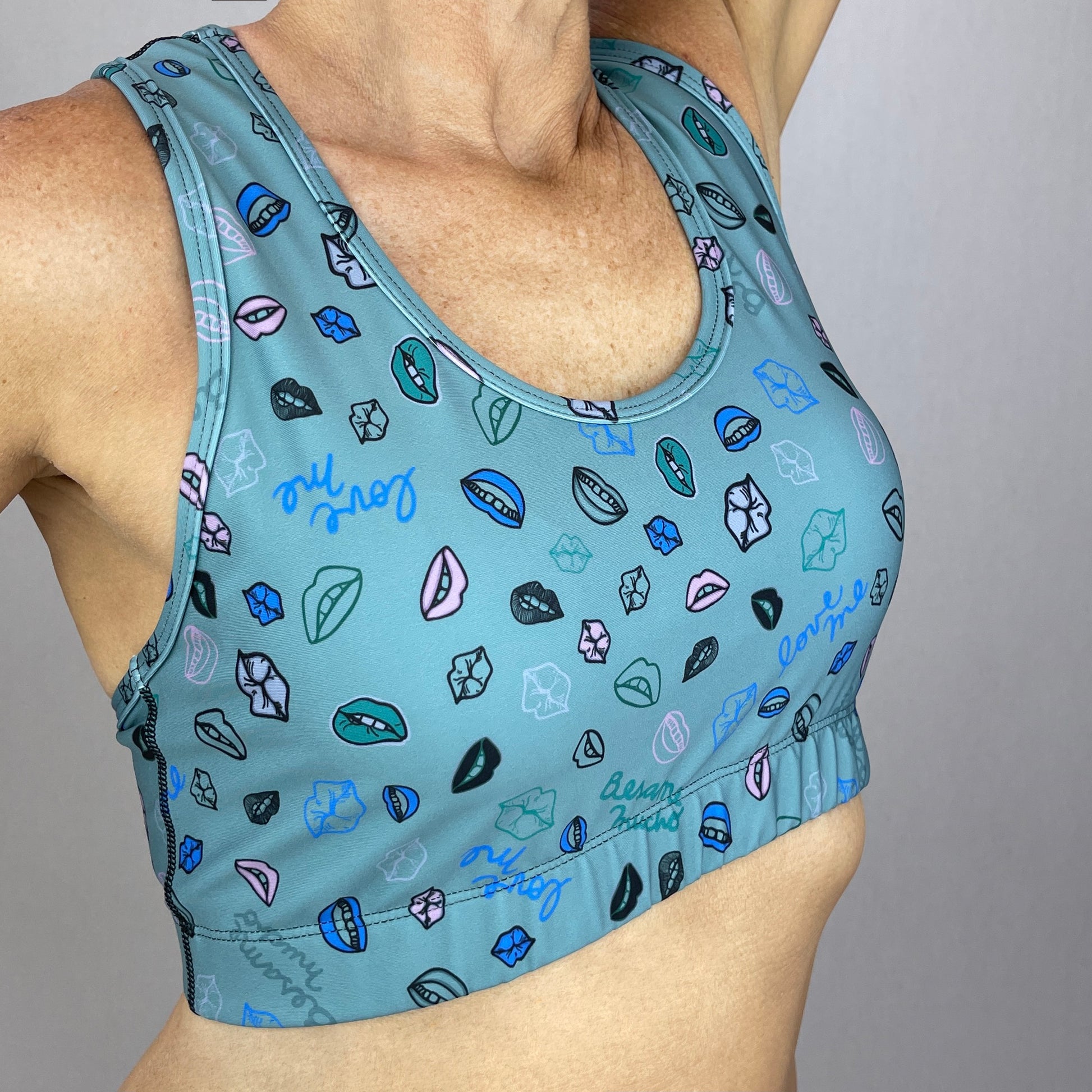 colourful sports bra sustainably made with recycled materials - Besame